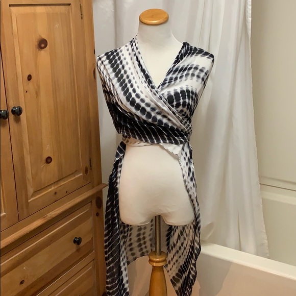 SOLD Michael Stars Ruana - Picture 4 of 6